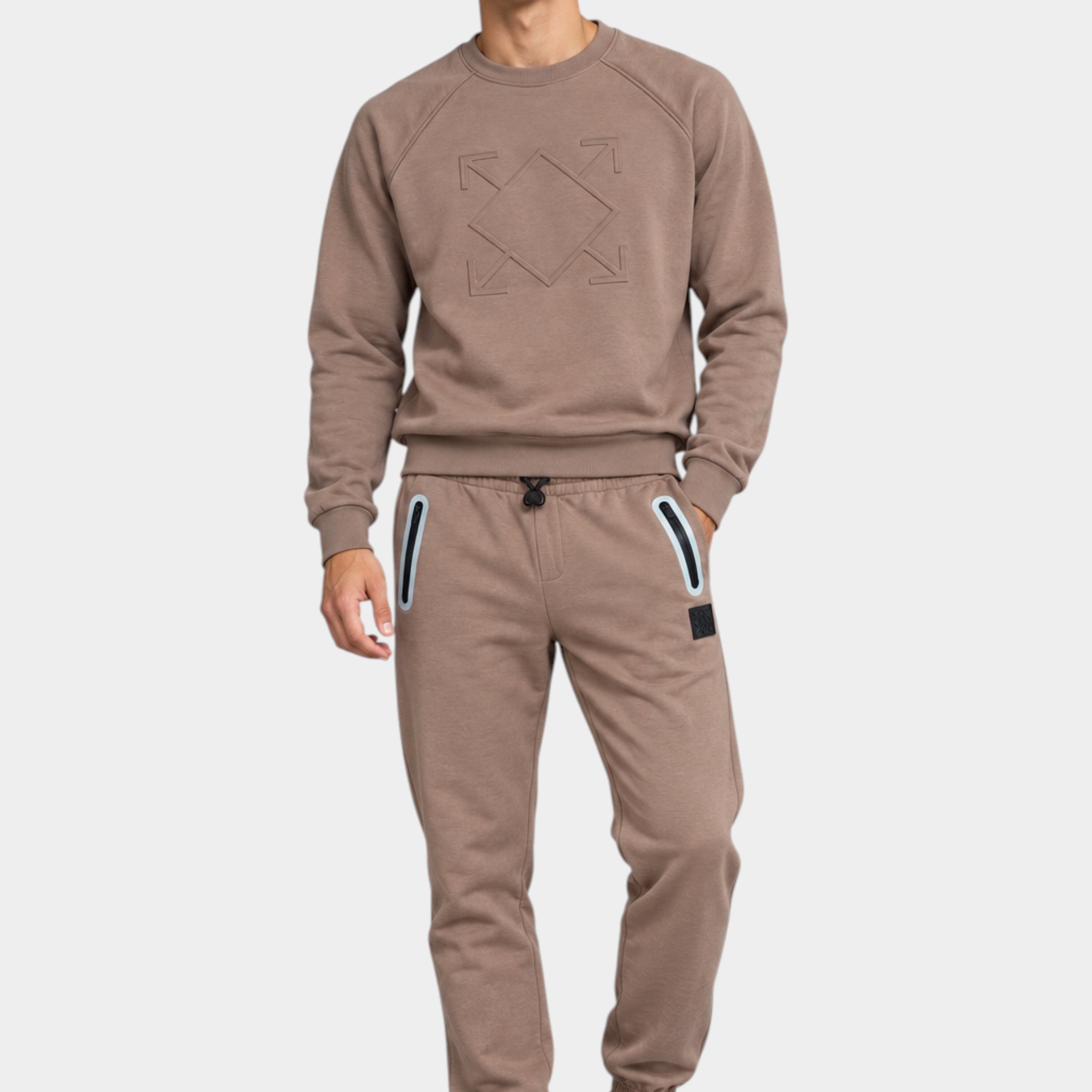 Completo_jogger_color_tortora_in_studio-5.jpg