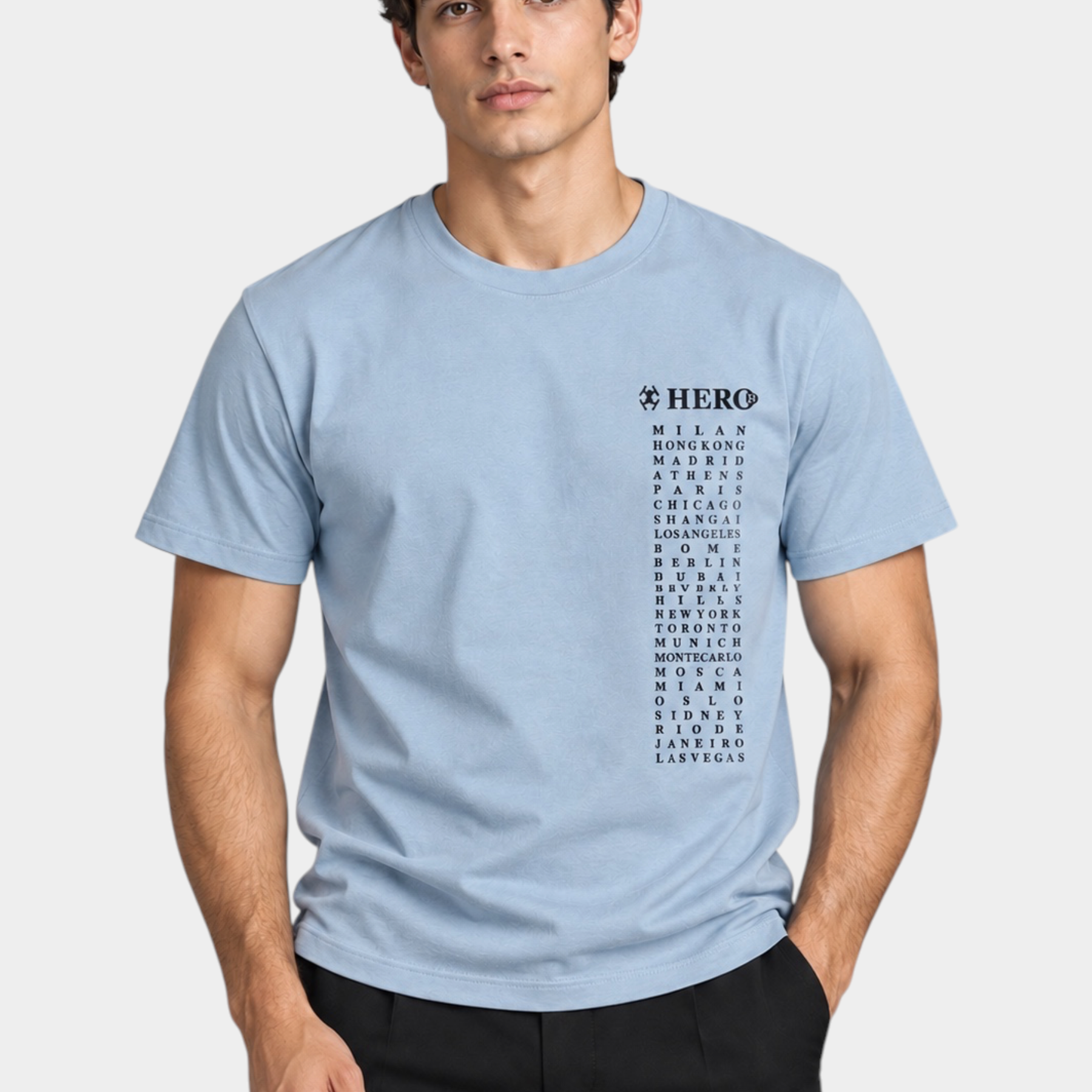 Modello_in_T-shirt_azzurra_HERO-20.jpg