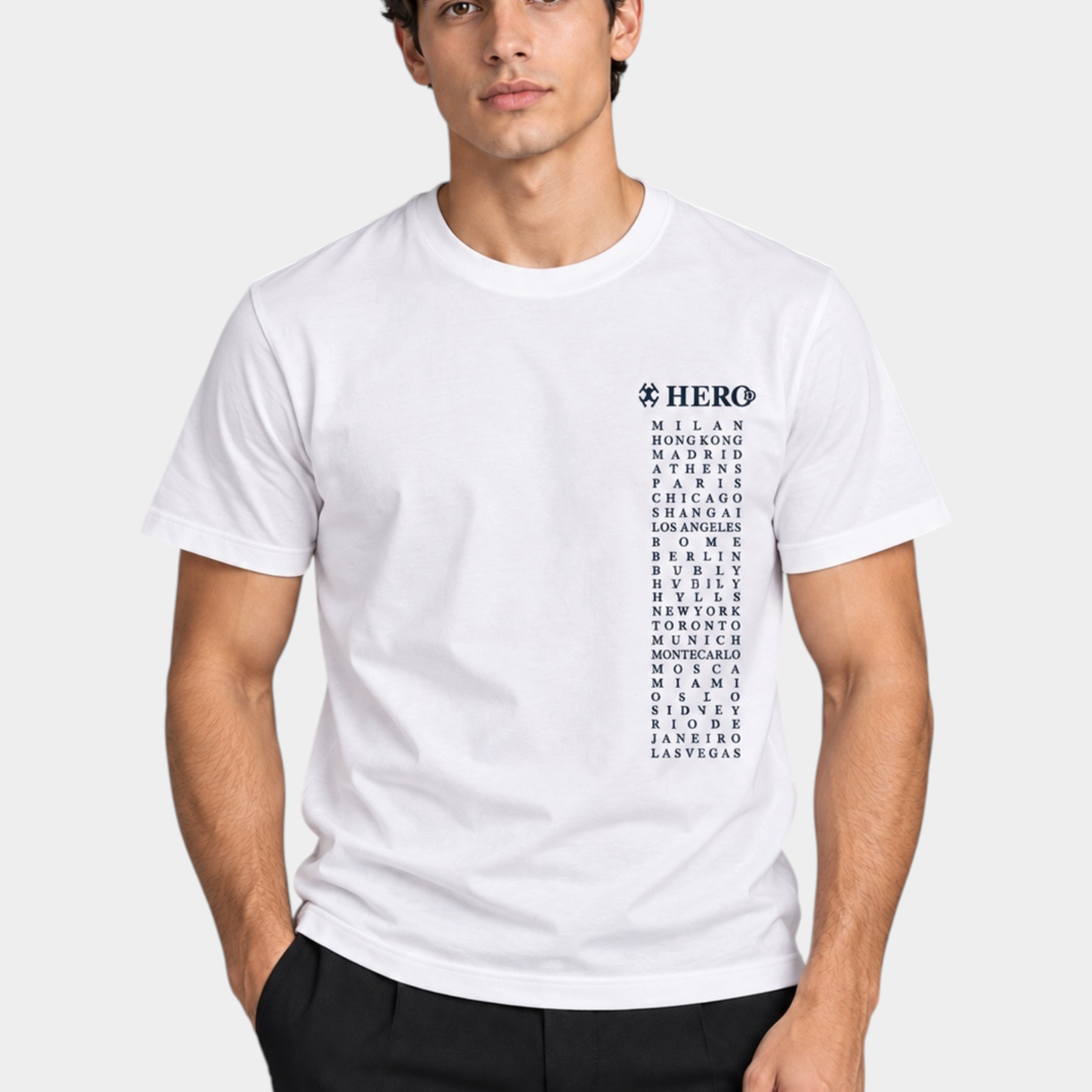 Modello_italiano_con_T-shirt_HERO_bianca-27.jpg