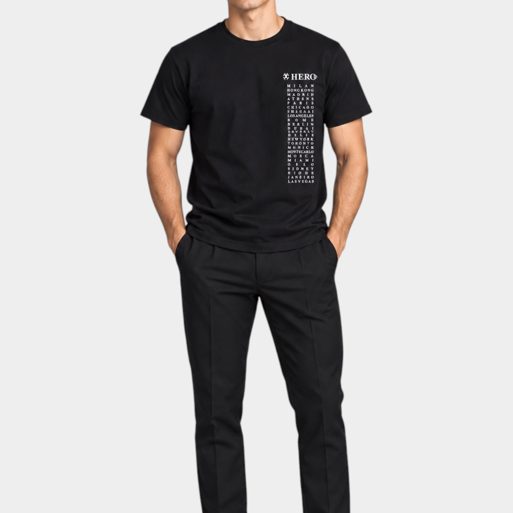 Modello_italiano_con_T-shirt_nera_HERO-18.jpg