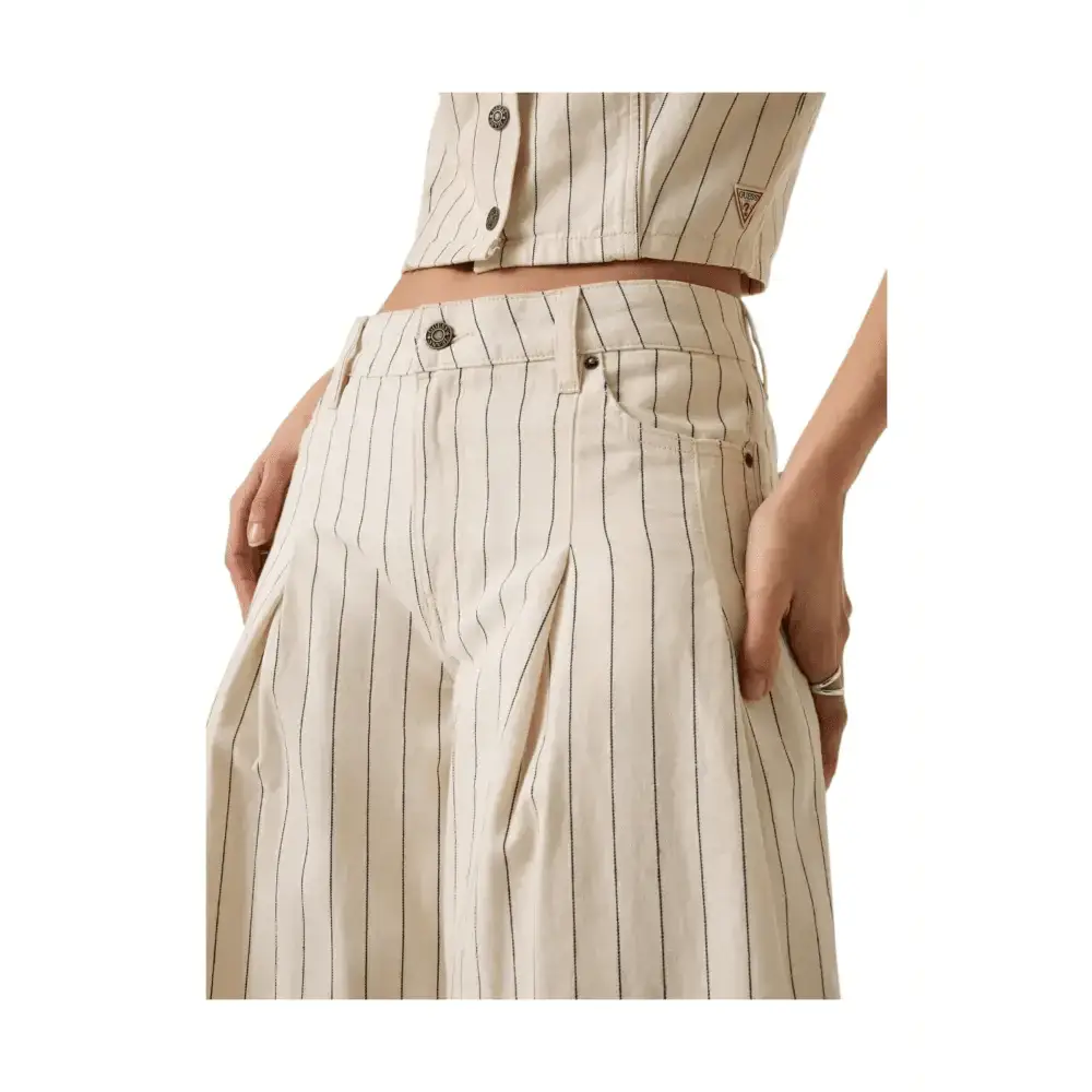 Bermuda classico pissettato Donna Guess Jeans - Follower SRL