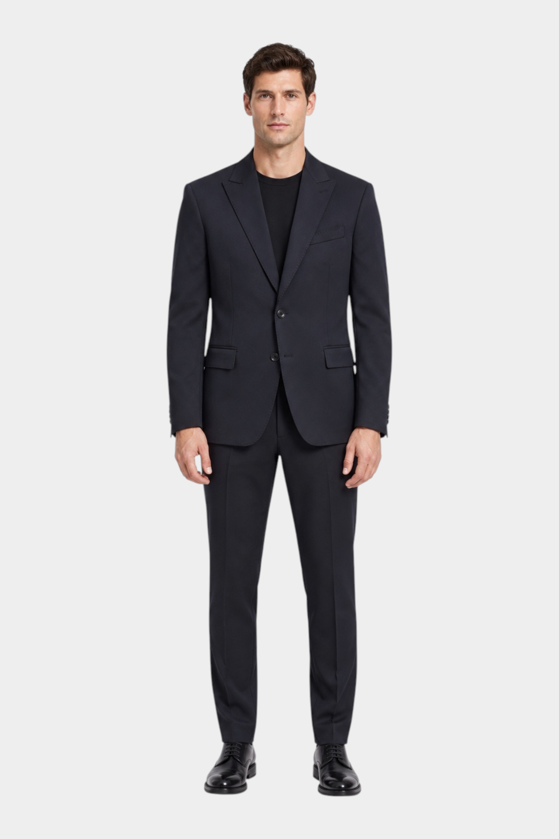 Abito monopetto blu Follower SRL in misto poliestere e viscosa, taglio sartoriale Made in Italy indossato da uomo