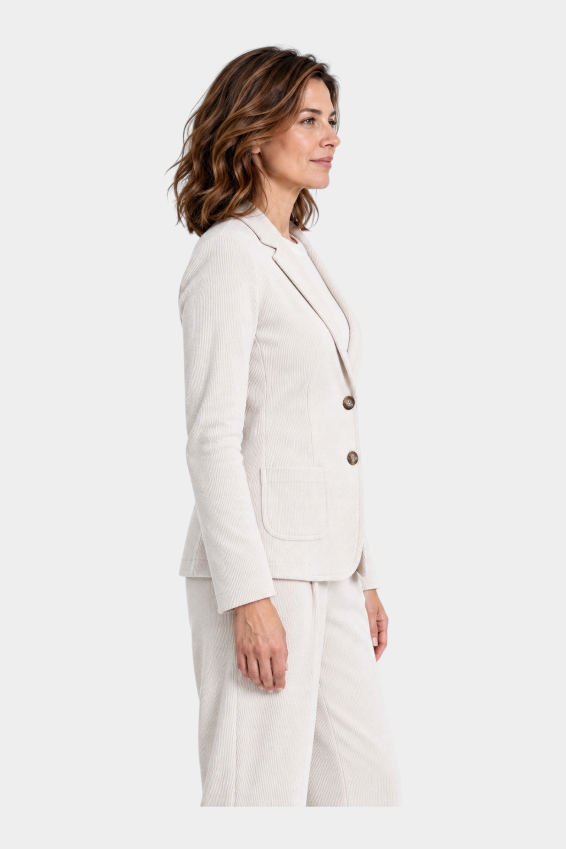Blazer Follower SRL da donna in velluto color avorio con chiusura a due bottoni e tasche applicate, vista laterale