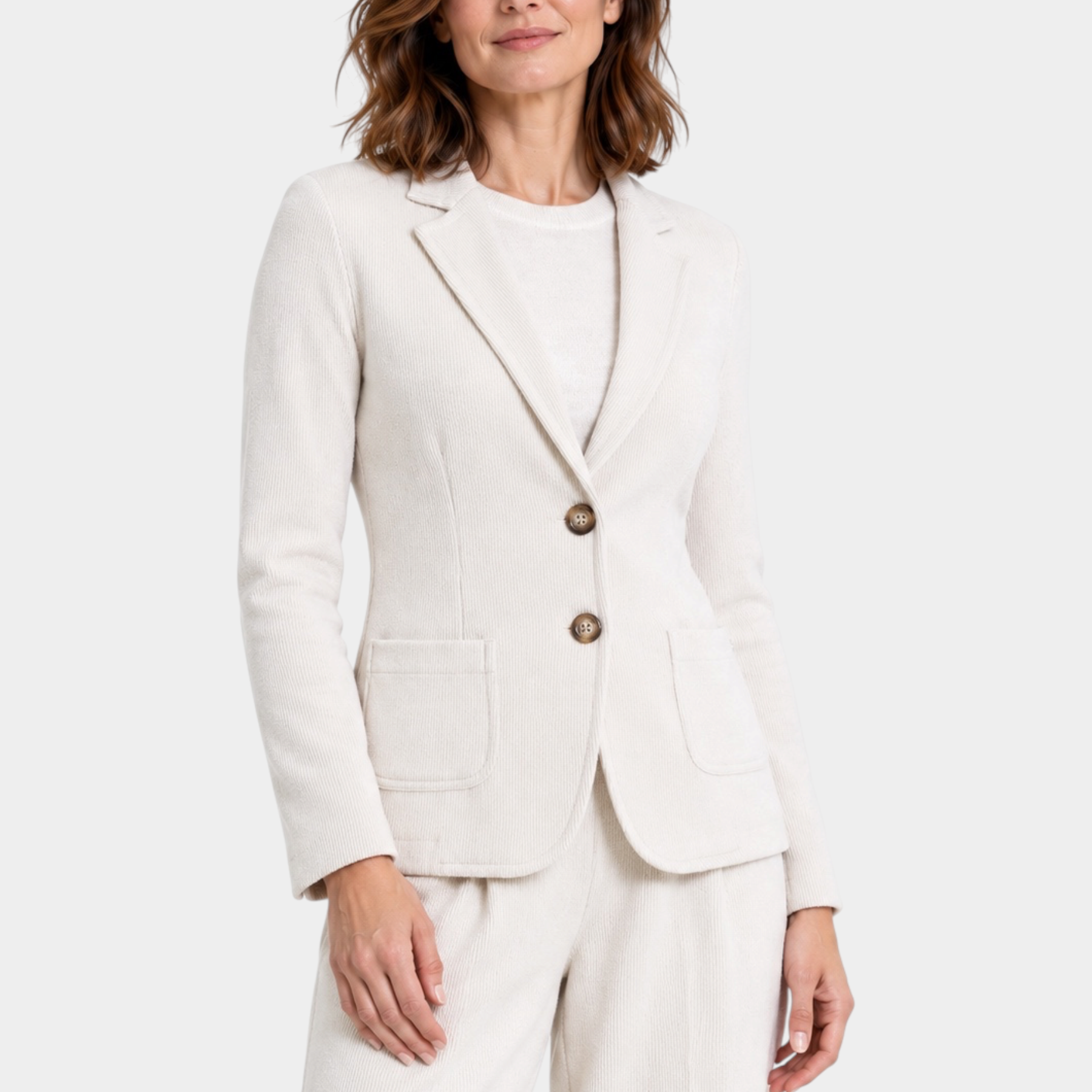 Blazer Follower SRL da donna color avorio in velluto con chiusura a due bottoni e tasche frontali