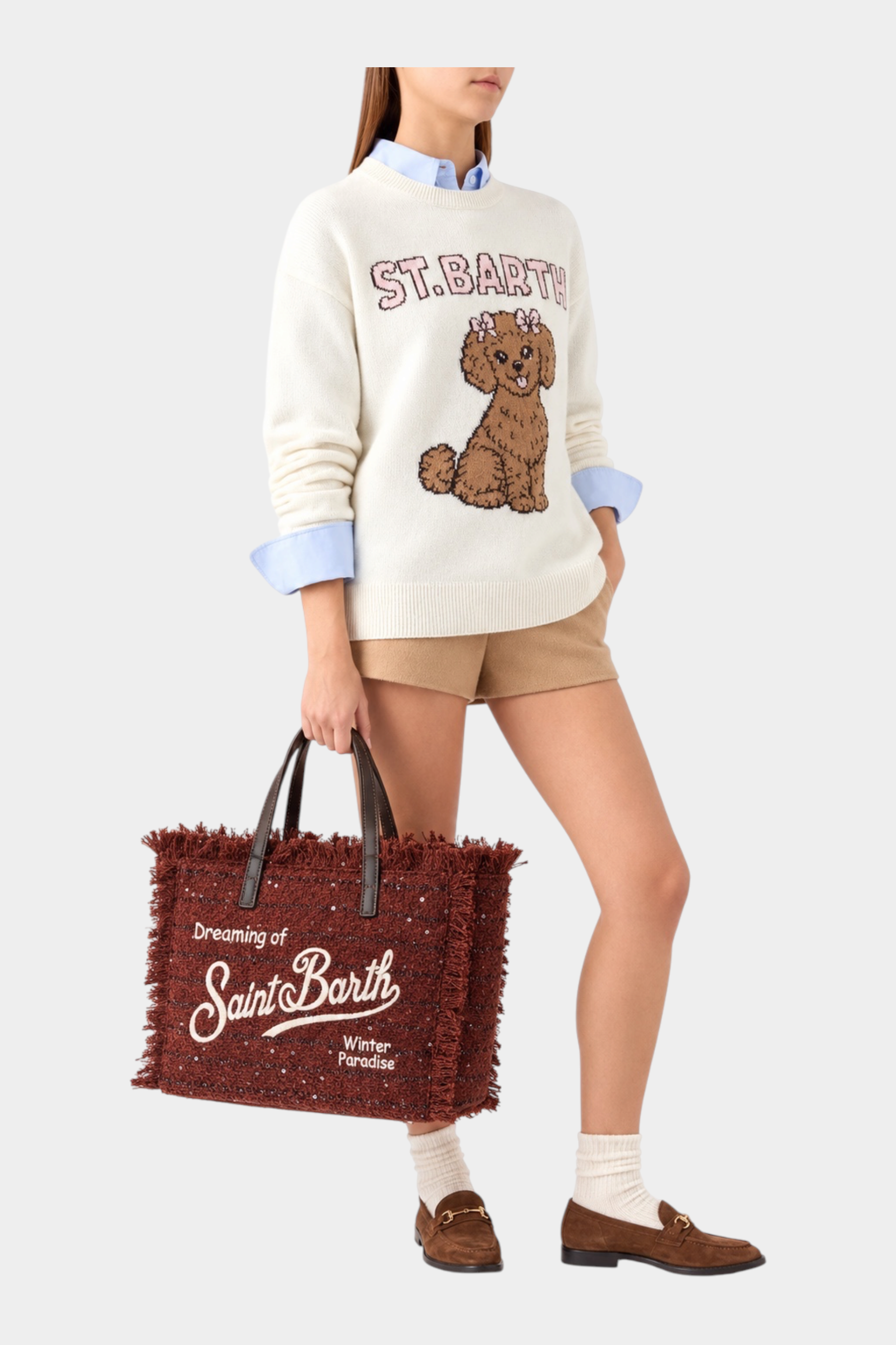 Borsa Colette Follower SRL marrone in tweed con frange e logo ricamato Saint Barth, indossata da una modella