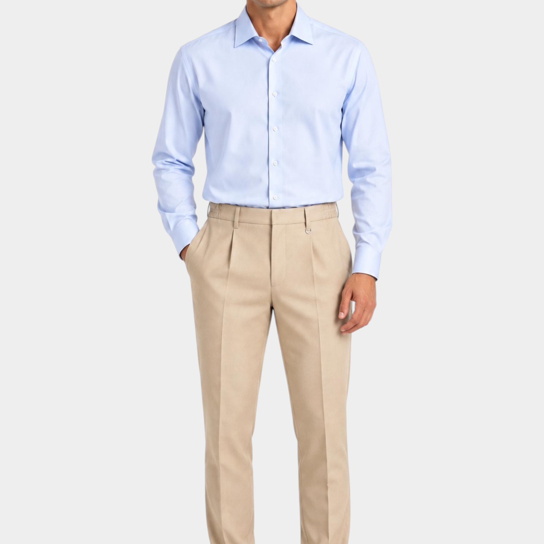 Modello indossa camicia azzurra super elasticizzata regular fit IMPERIAL di Follower SRL con pantaloni beige