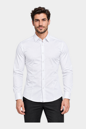 Camicia bianca a maniche lunghe Follower SRL in nylon ed elastan indossata da un modello