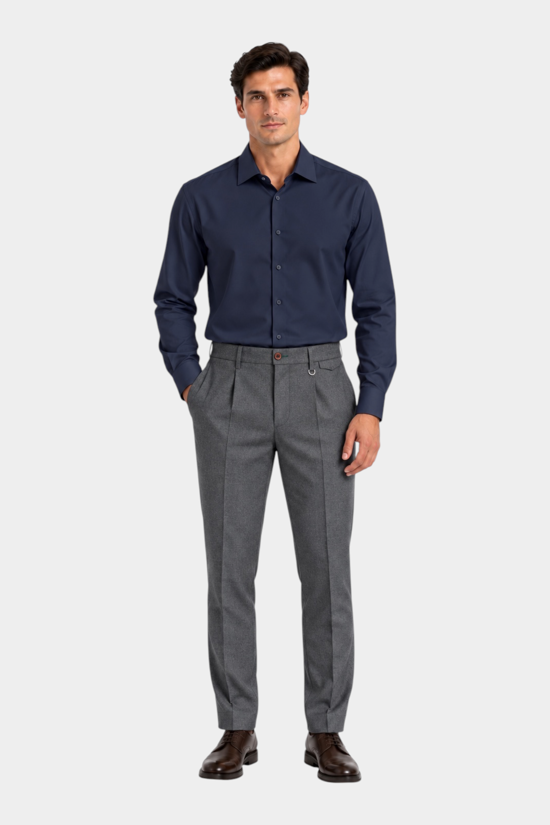 Modello indossa camicia blu scuro super elasticizzata regular fit di Follower SRL con pantaloni grigi eleganti