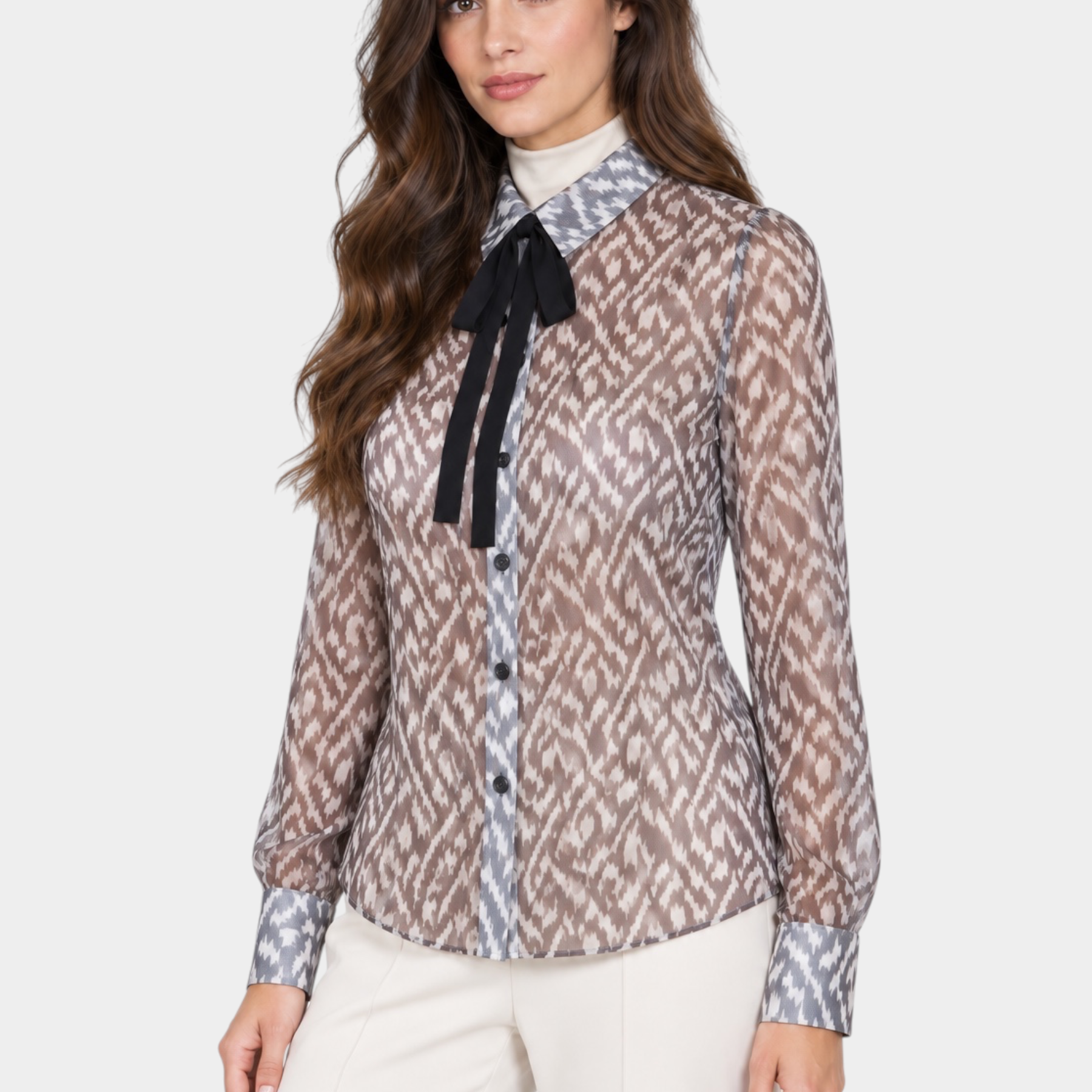 Camicia Follower SRL da donna con stampa geometrica nera e grigia, colletto a contrasto e fiocco nero al collo