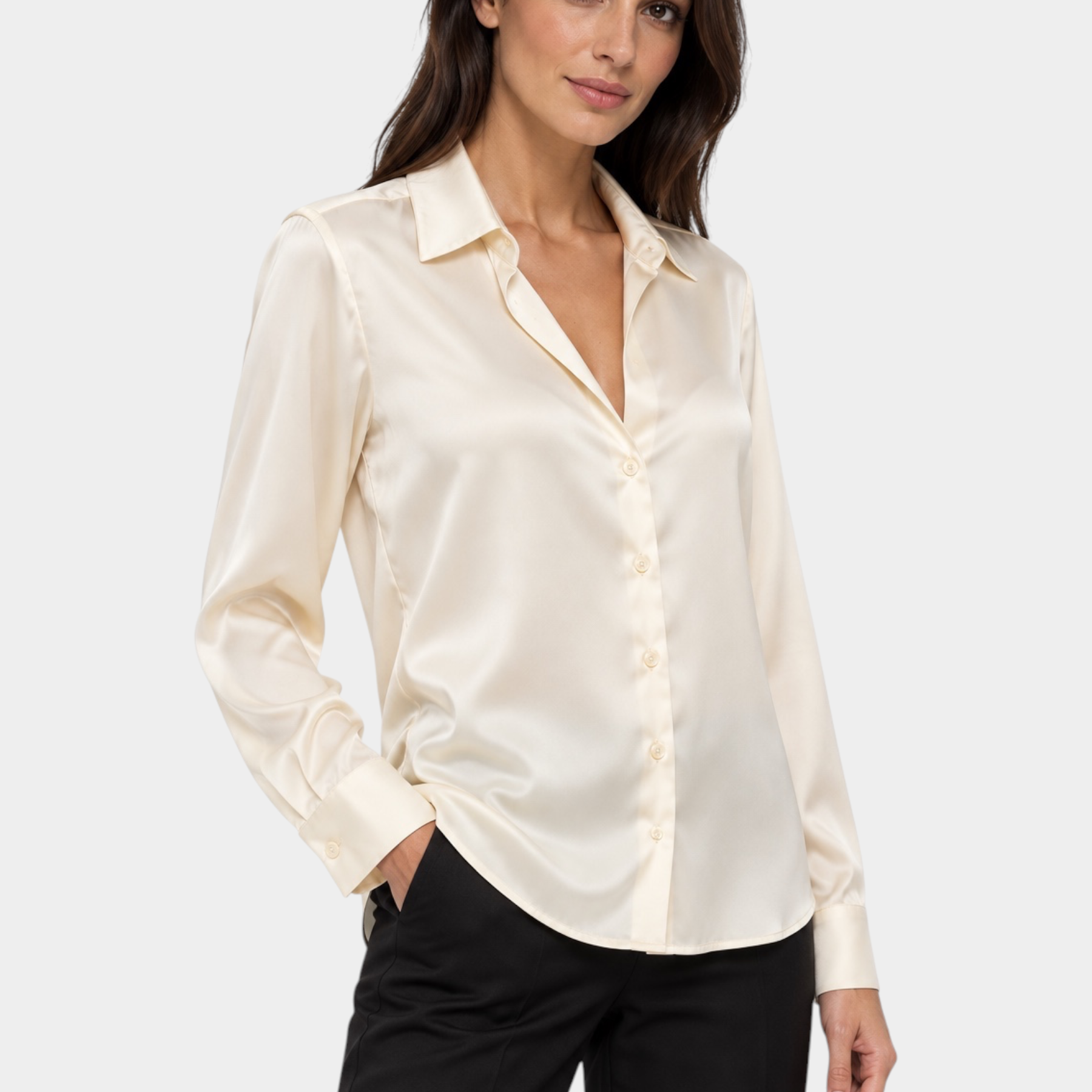 Camicia Follower SRL da donna in seta color avorio con colletto classico e bottoni frontali