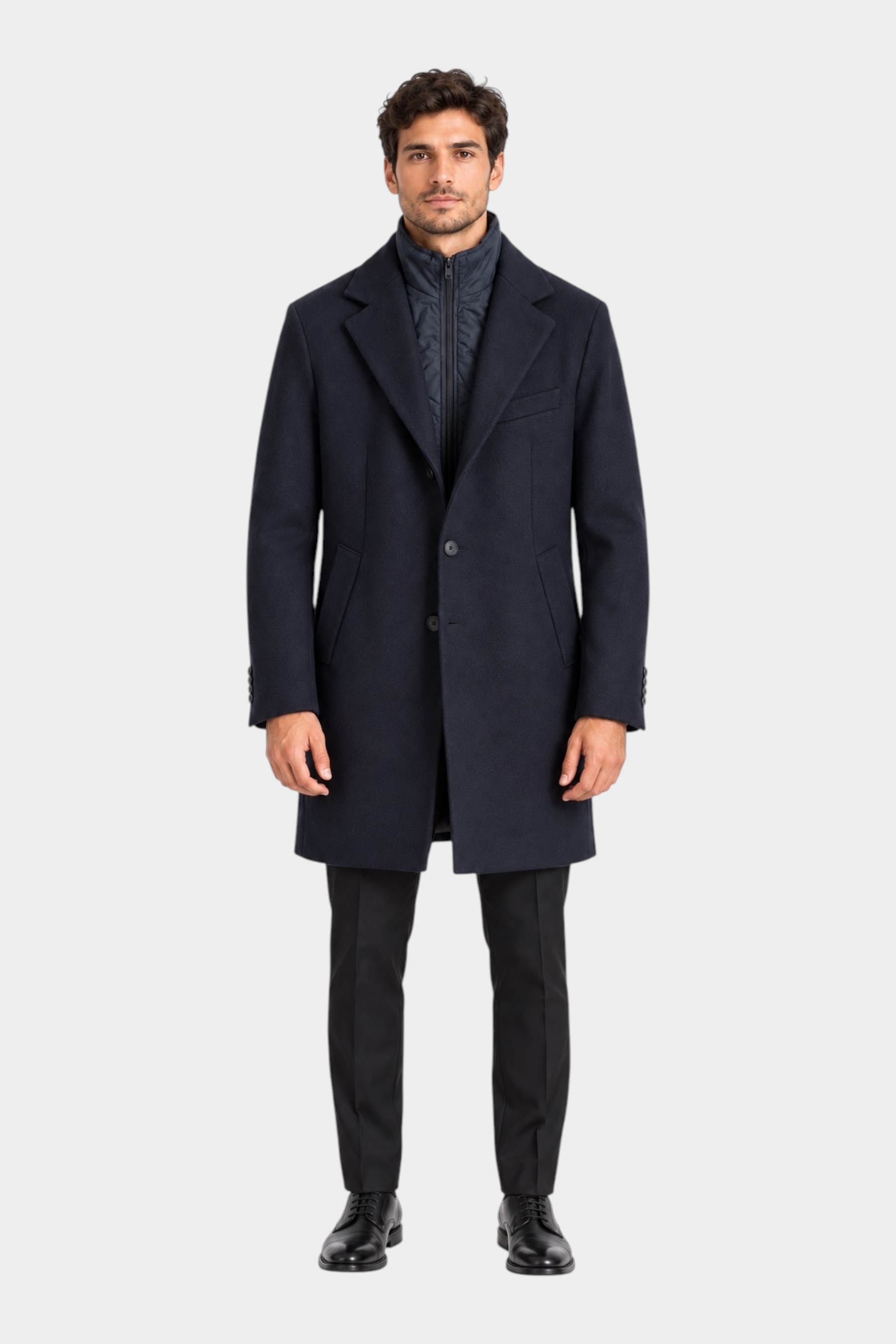 Modello indossa cappotto lungo blu regular-fit IMPERIAL con inserto trapuntato, stile elegante Follower SRL
