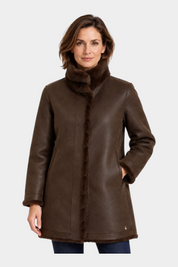 Cappotto lungo reversibile marrone Follower SRL con finitura liscia e dettagli in ecopelliccia su collo e bordi