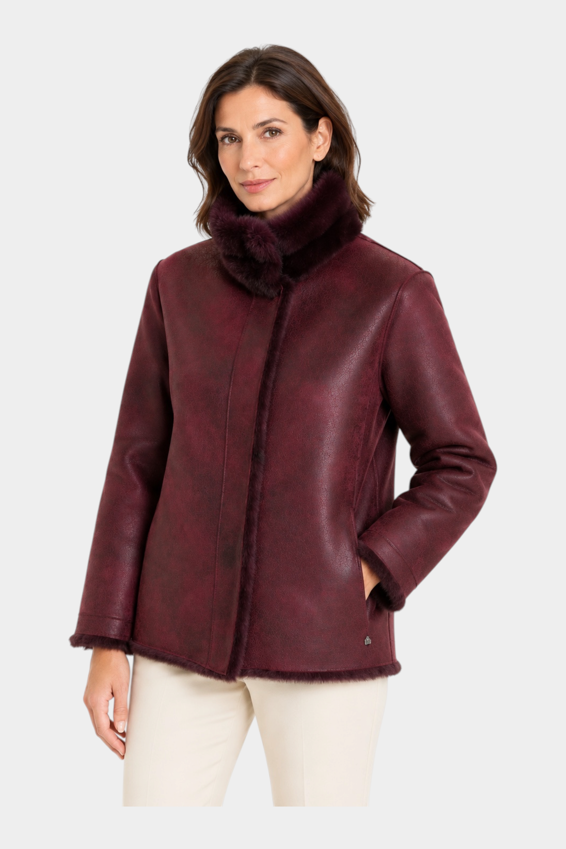 Cappotto reversibile da donna bordeaux RAGNO di Follower SRL con collo alto in pelliccia sintetica