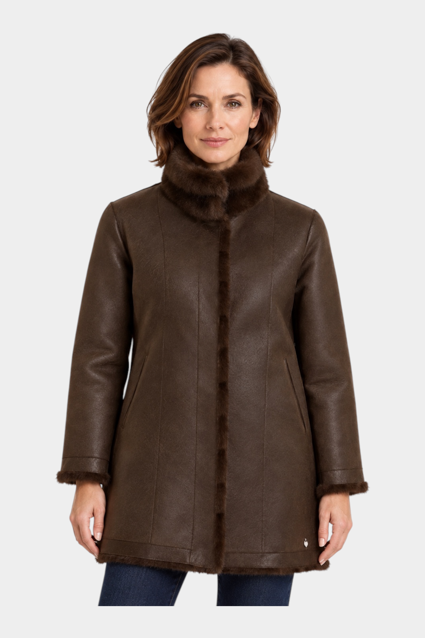 Cappotto lungo reversibile marrone Follower SRL con finitura liscia e dettagli in ecopelliccia sul colletto