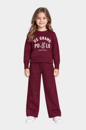 Bambina indossa completo Follower SRL bordeaux con felpa girocollo e pantaloni a gamba larga, stile casual sportivo