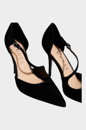 Décolleté Mary Jane Follower SRL in camoscio nero con punta affusolata, tacco 6,5 cm e logo Guess sul tallone