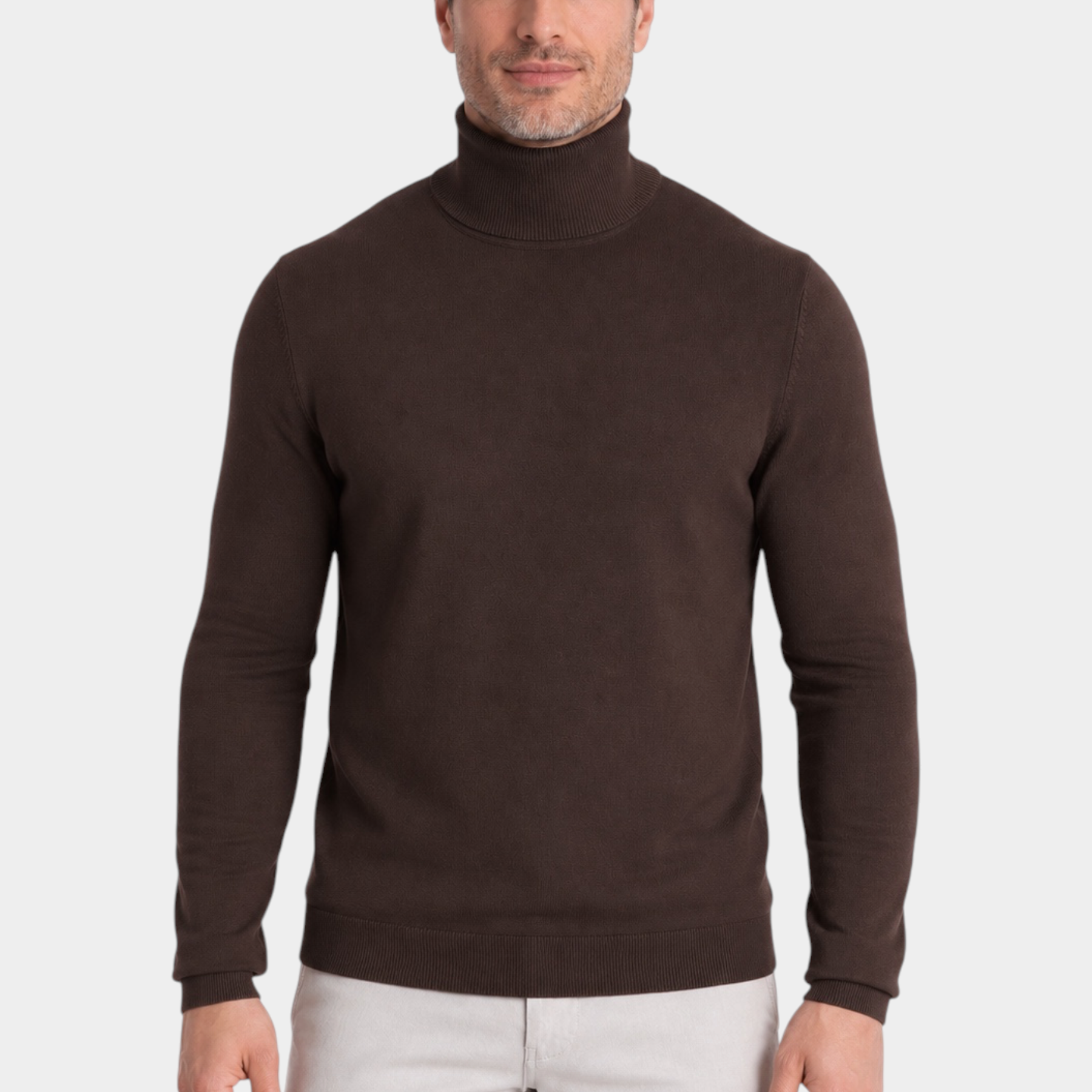 Dolcevita da uomo marrone in filo di cotone RAGNO indossato da un modello, collezione Follower SRL