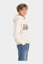 Ragazzo indossa felpa Follower SRL MC2 Saint Barth avorio con cappuccio e scritta tartan sul petto