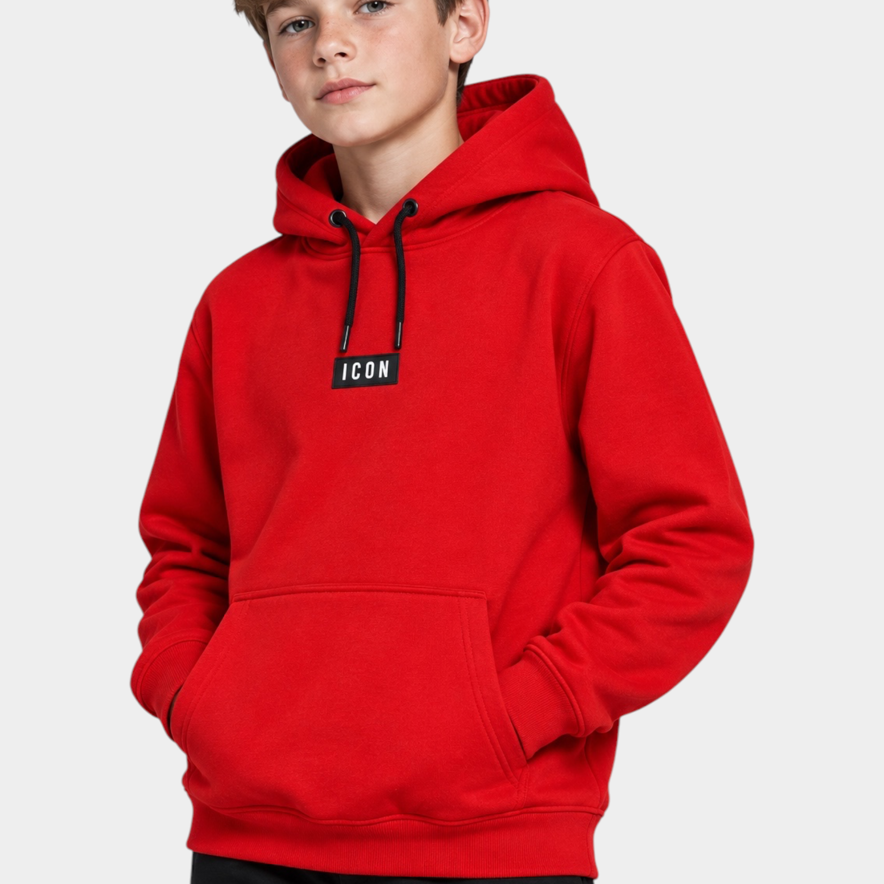 Ragazzo indossa una felpa con cappuccio rossa Follower SRL con scritta ICON nera sul petto e tasca a marsupio