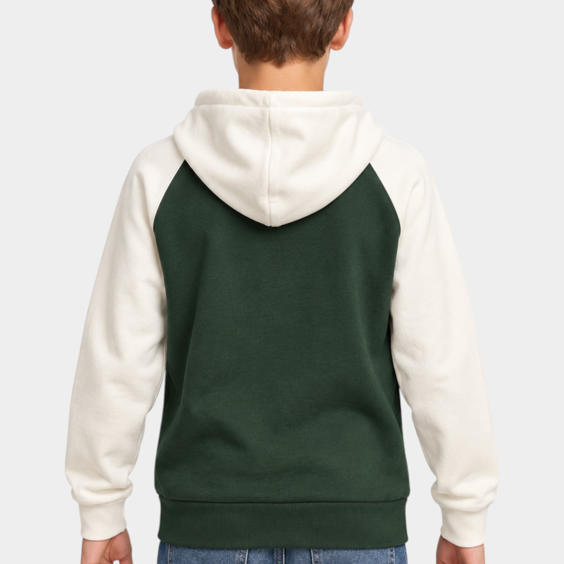 Vista posteriore di un bambino che indossa una felpa con cappuccio Follower SRL verde e panna con maniche raglan