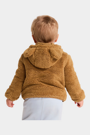 Bambino di spalle indossa una felpa con cappuccio Follower SRL Campshire in pile marrone effetto orsetto