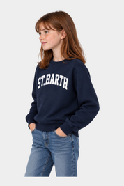 Ragazza indossa felpa Follower SRL Hutton blu navy in misto cotone con stampa St. Barth bianca stile college
