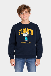 Ragazzo indossa felpa Follower SRL blu girocollo con stampa Snoopy Sport Club e scritta St. Barth gialla
