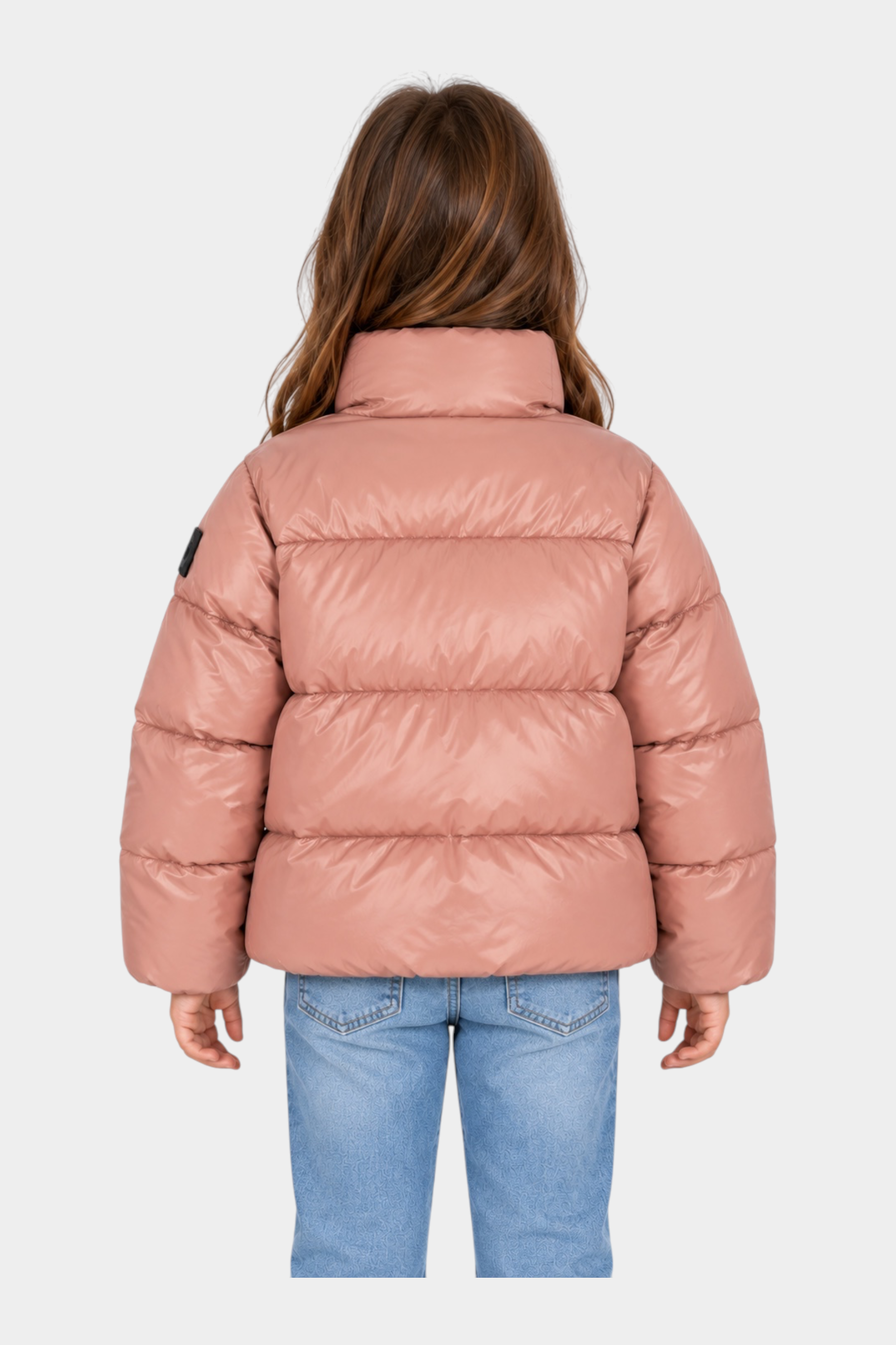 Vista posteriore del giubbino Blauer Kids rosa in nylon trapuntato con collo alto indossato da una bambina