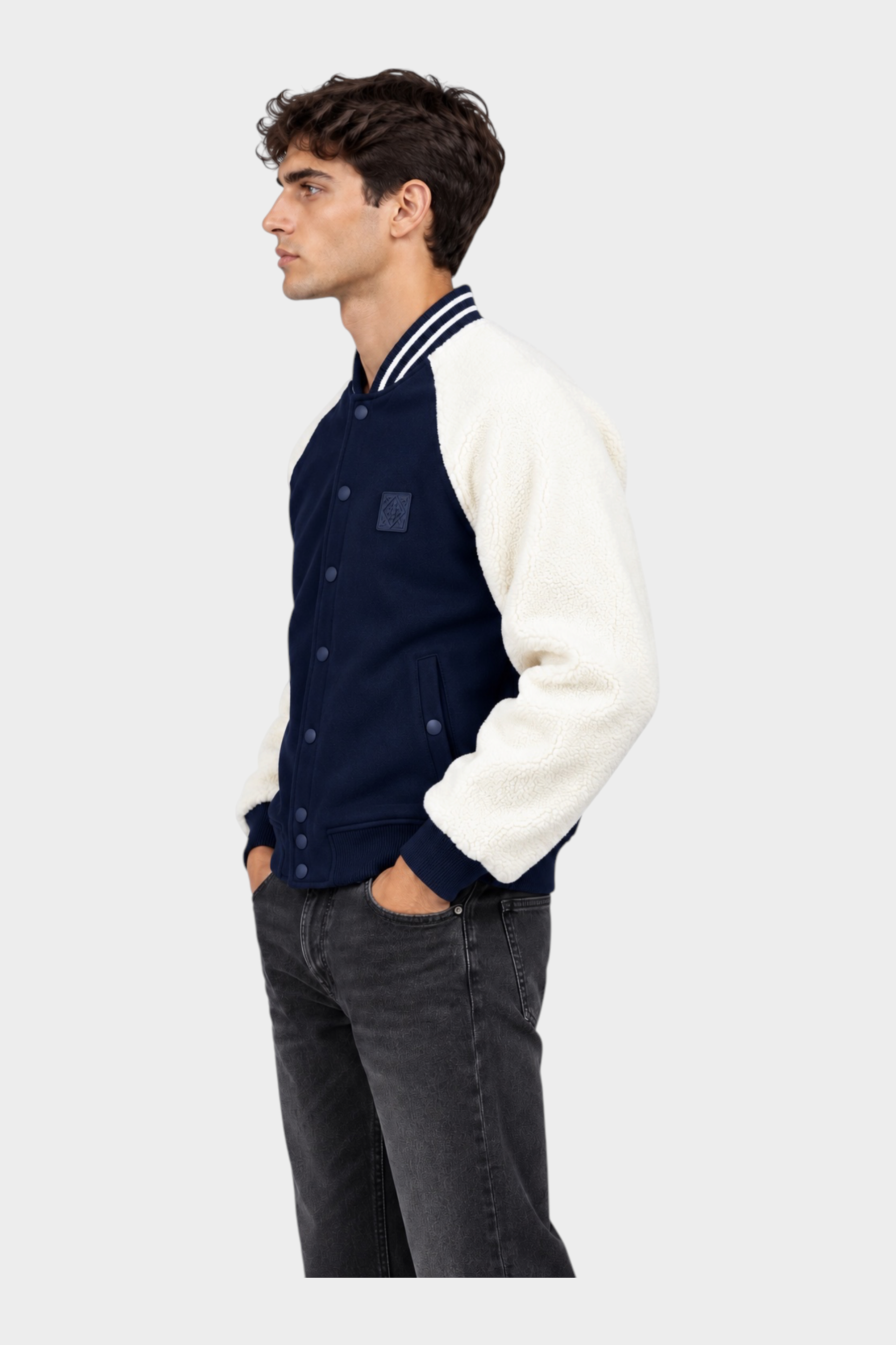 Giubbino bomber Follower SRL blu con maniche in sherpa bianco, modello indossato di profilo