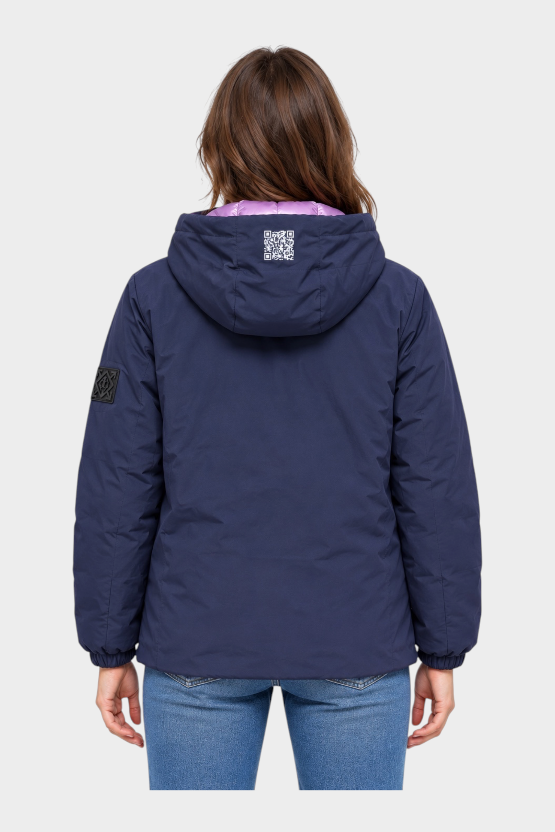 Giubbino reversibile Follower SRL blu con cappuccio, interno viola e logo sulla manica, vista posteriore