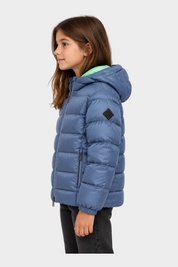 Giubbino reversibile Follower SRL blu con cappuccio indossato da una bambina, vista laterale