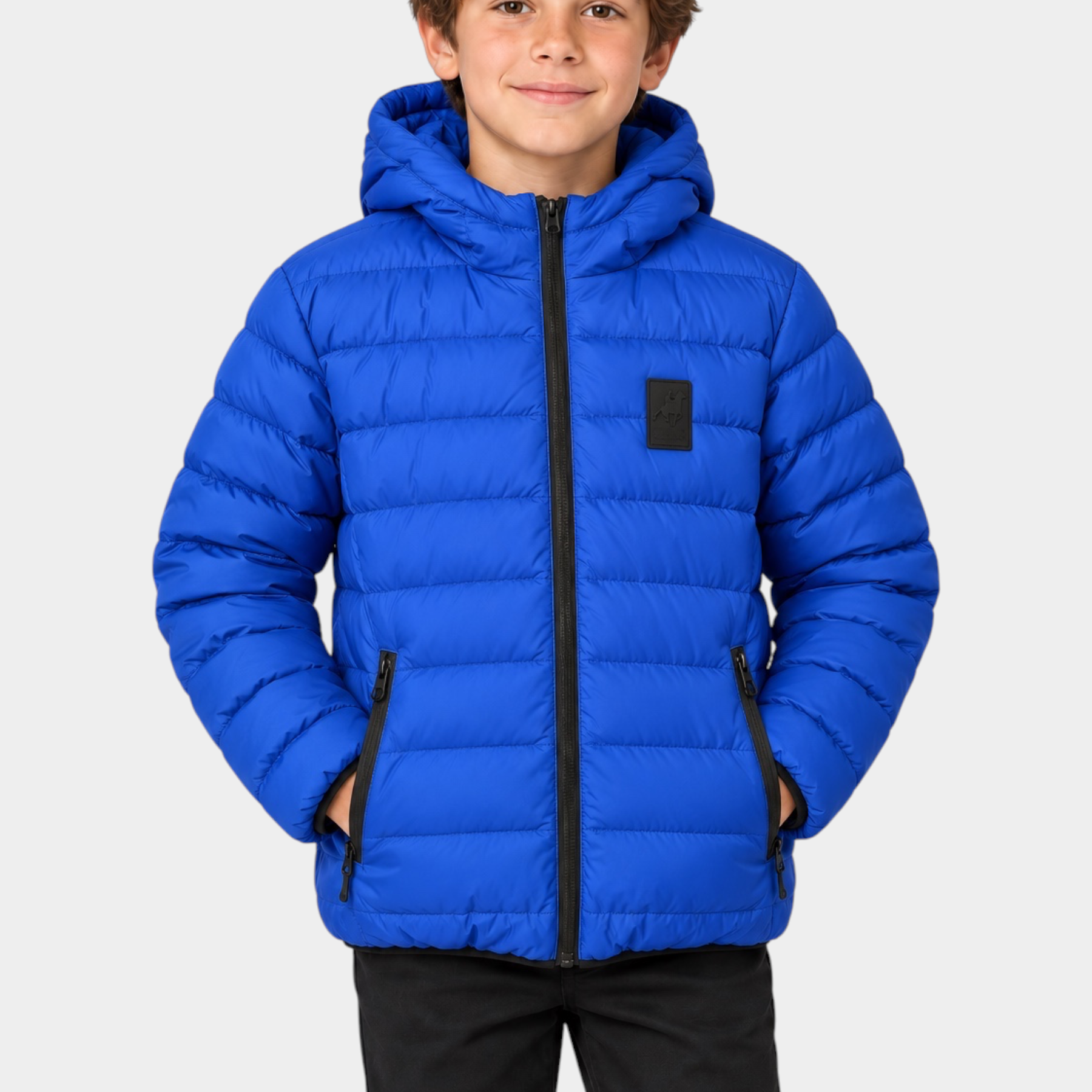 Bambino che indossa un giubbino reversibile blu Follower SRL con cappuccio, cerniera nera e tasche laterali