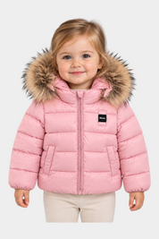 Bambina che indossa un giubbino rosa trapuntato Blauer con cappuccio bordato in pelliccia sintetica, Follower SRL