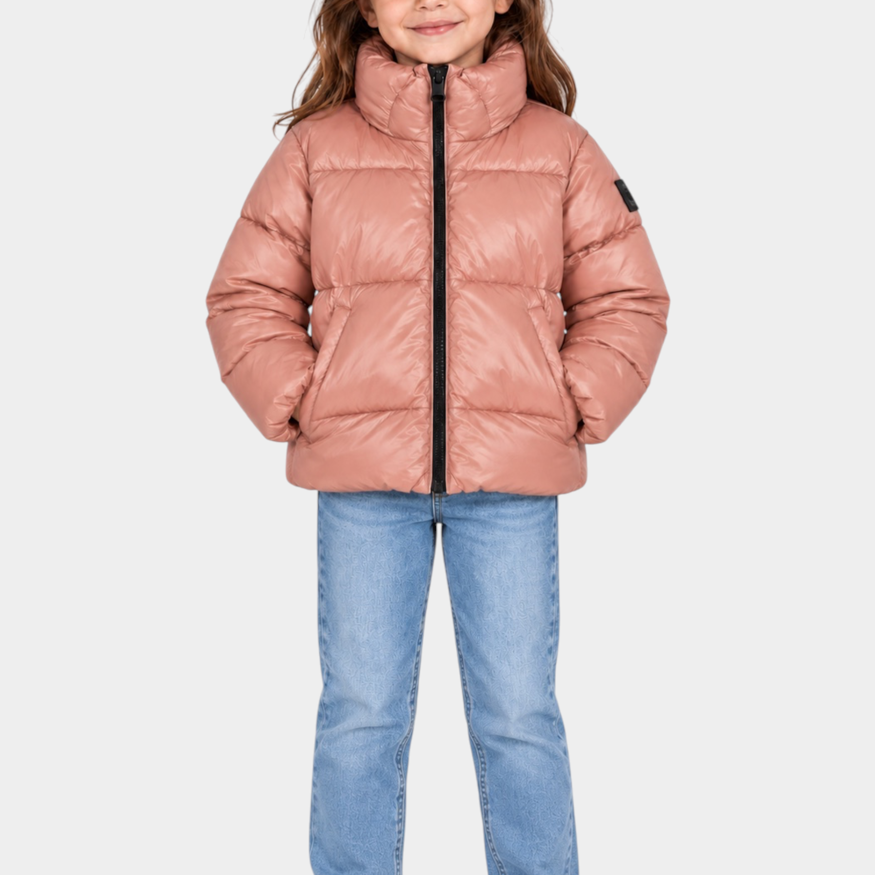 Bambina indossa giubbino rosa Blauer in nylon lucido trapuntato con collo alto, proposto da Follower SRL