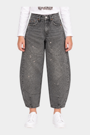 Jeans baggy grigi da bambina Follower SRL con decorazioni di strass luminosi e taglio a palloncino