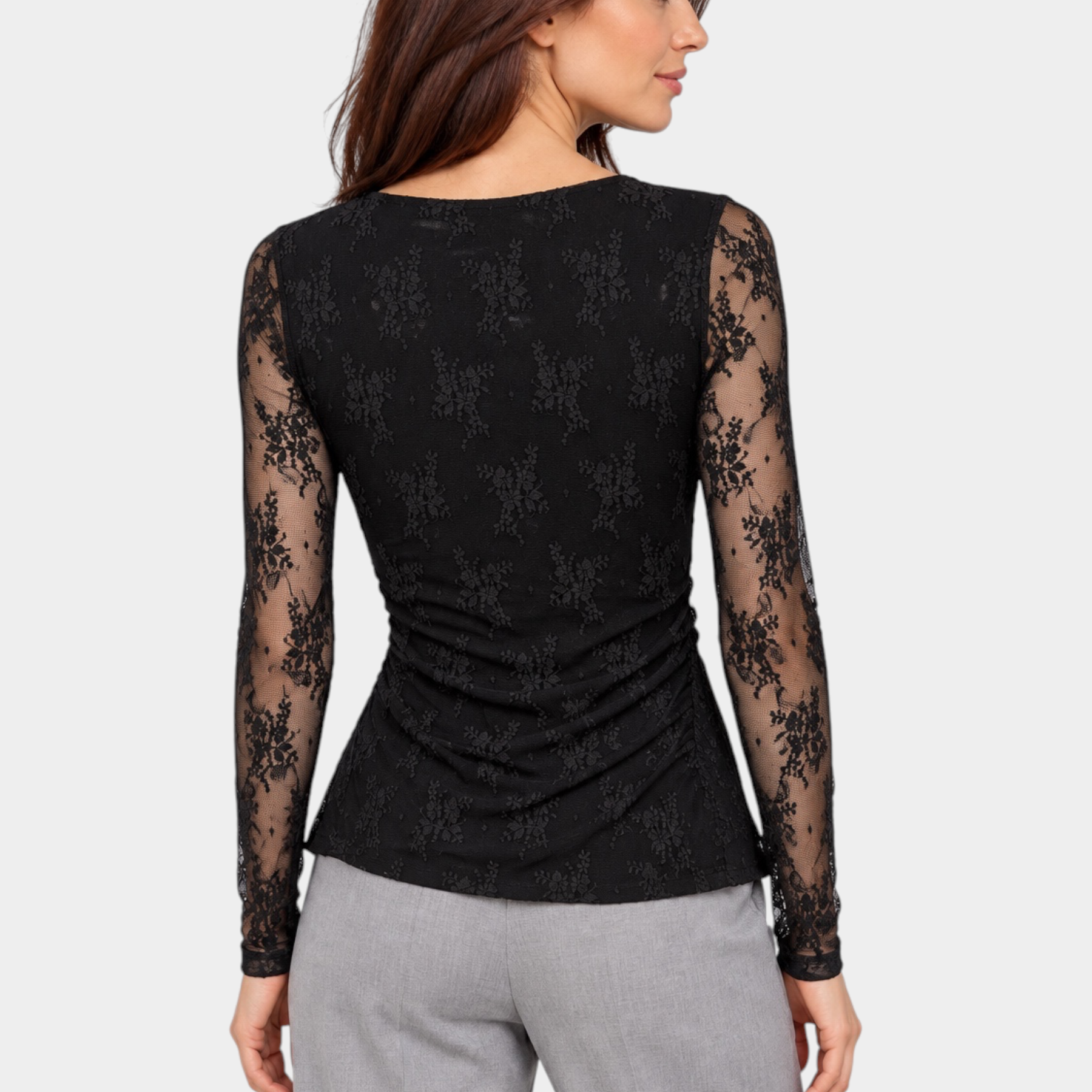 Modella indossa una maglia Follower SRL nera in pizzo ricamato a maniche lunghe con scollo rotondo vista posteriore