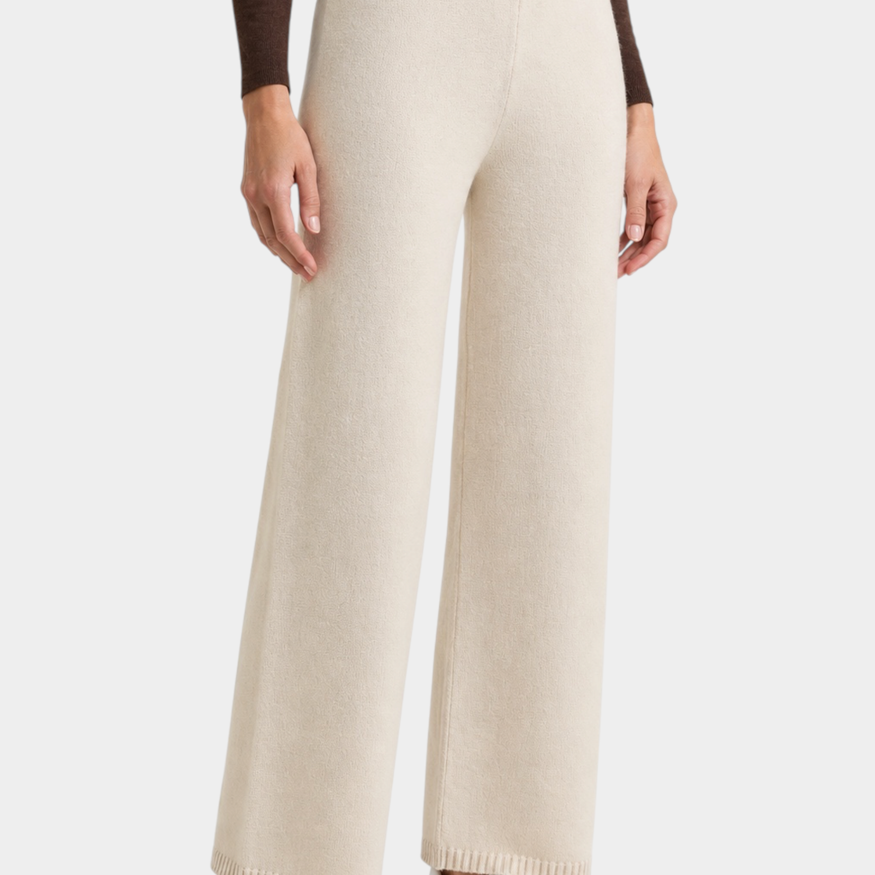 Pantalone ampio Follower SRL in maglia color avorio con vita alta e vestibilità morbida