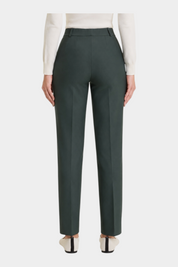 Pantalone dritto da donna Follower SRL in tessuto compact verde, vista posteriore con tasche e taglio sartoriale