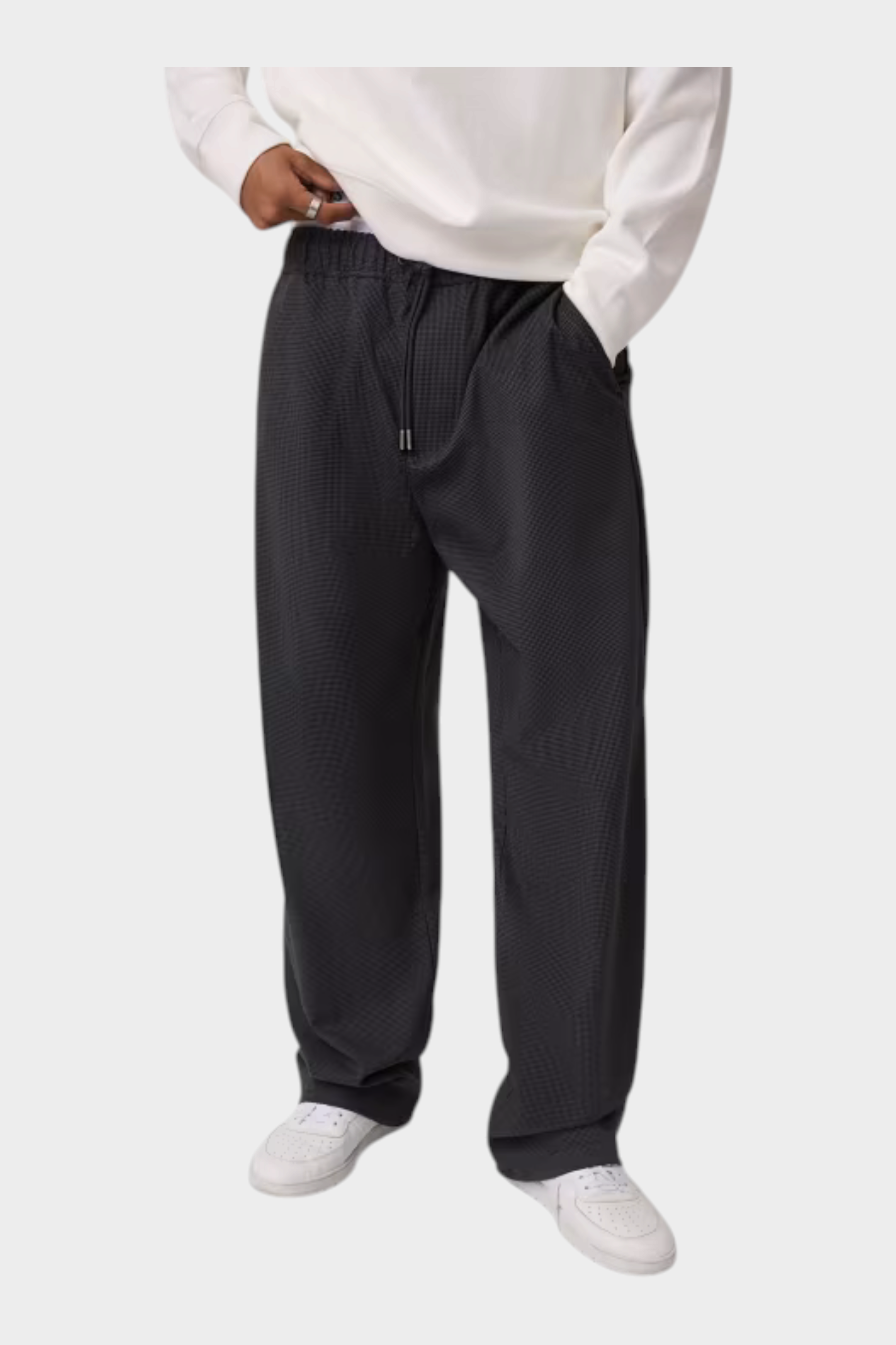 Pantalone a gamba larga grigio GUESS proposto da Follower SRL con vita elasticizzata e coulisse