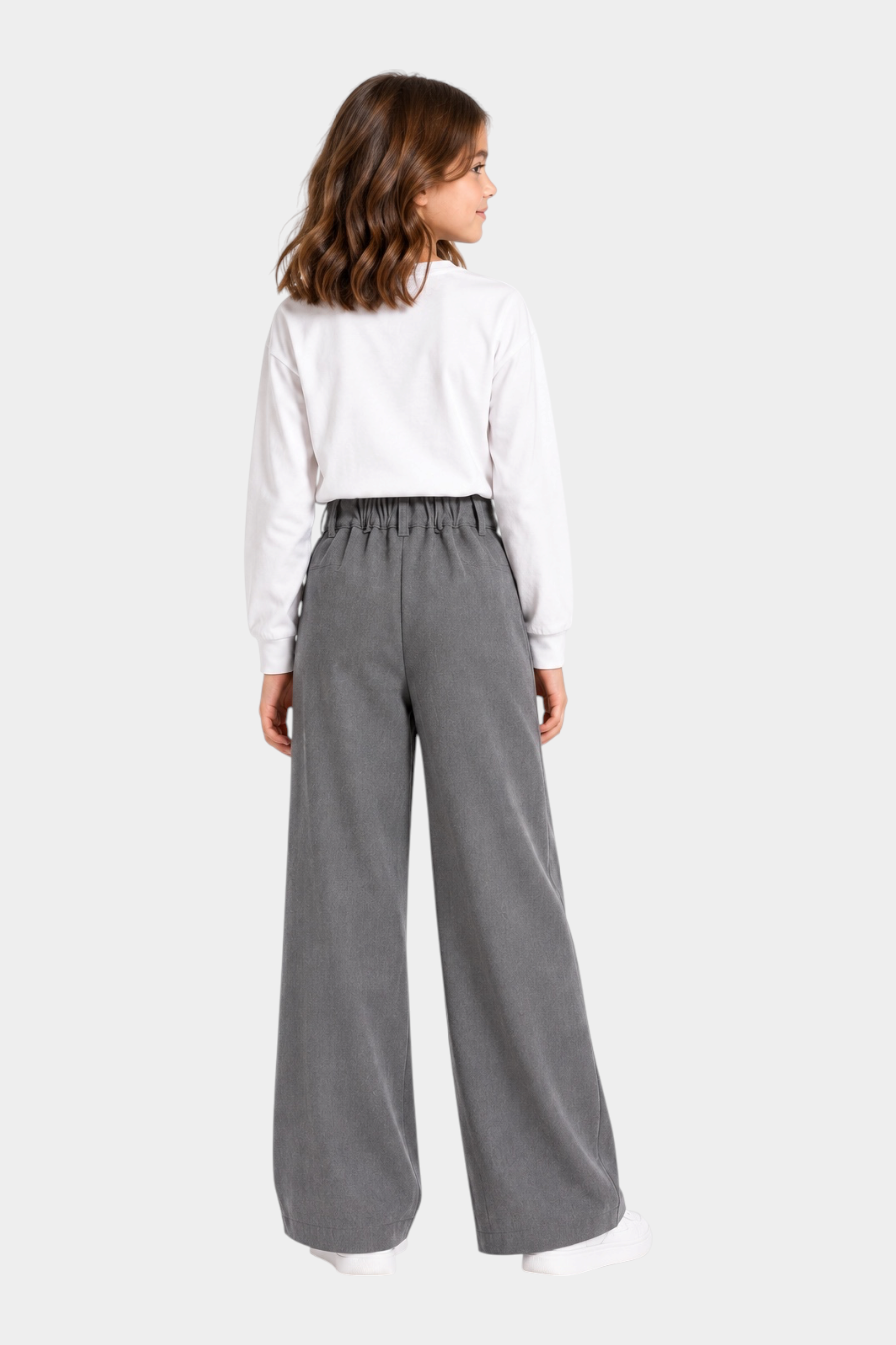 Bambina indossa pantaloni grigi a gamba larga con pence Follower SRL, vista posteriore su sfondo bianco