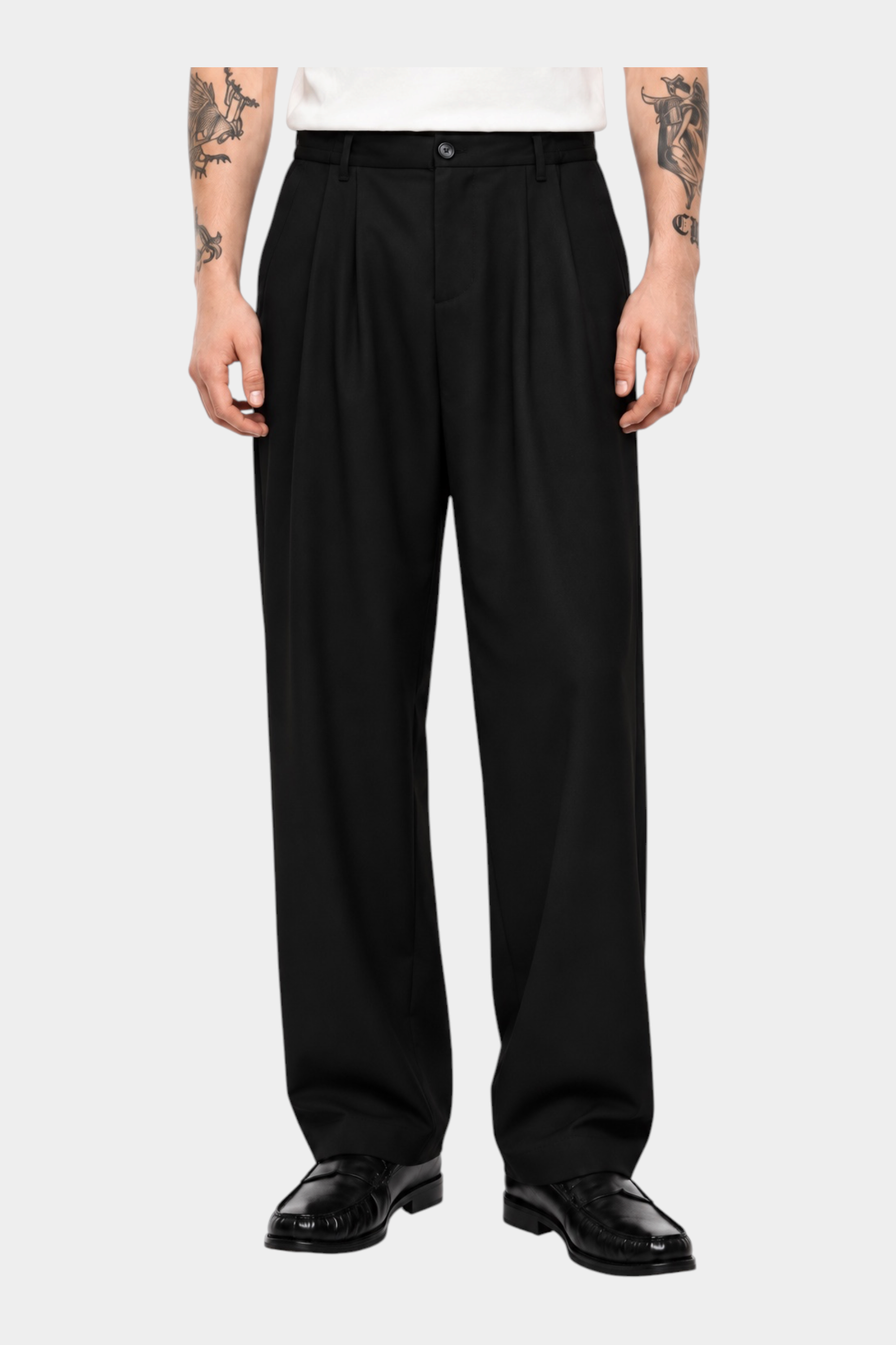 Pantaloni neri ampi da uomo Follower SRL con pince frontali e vestibilità sartoriale su sfondo bianco
