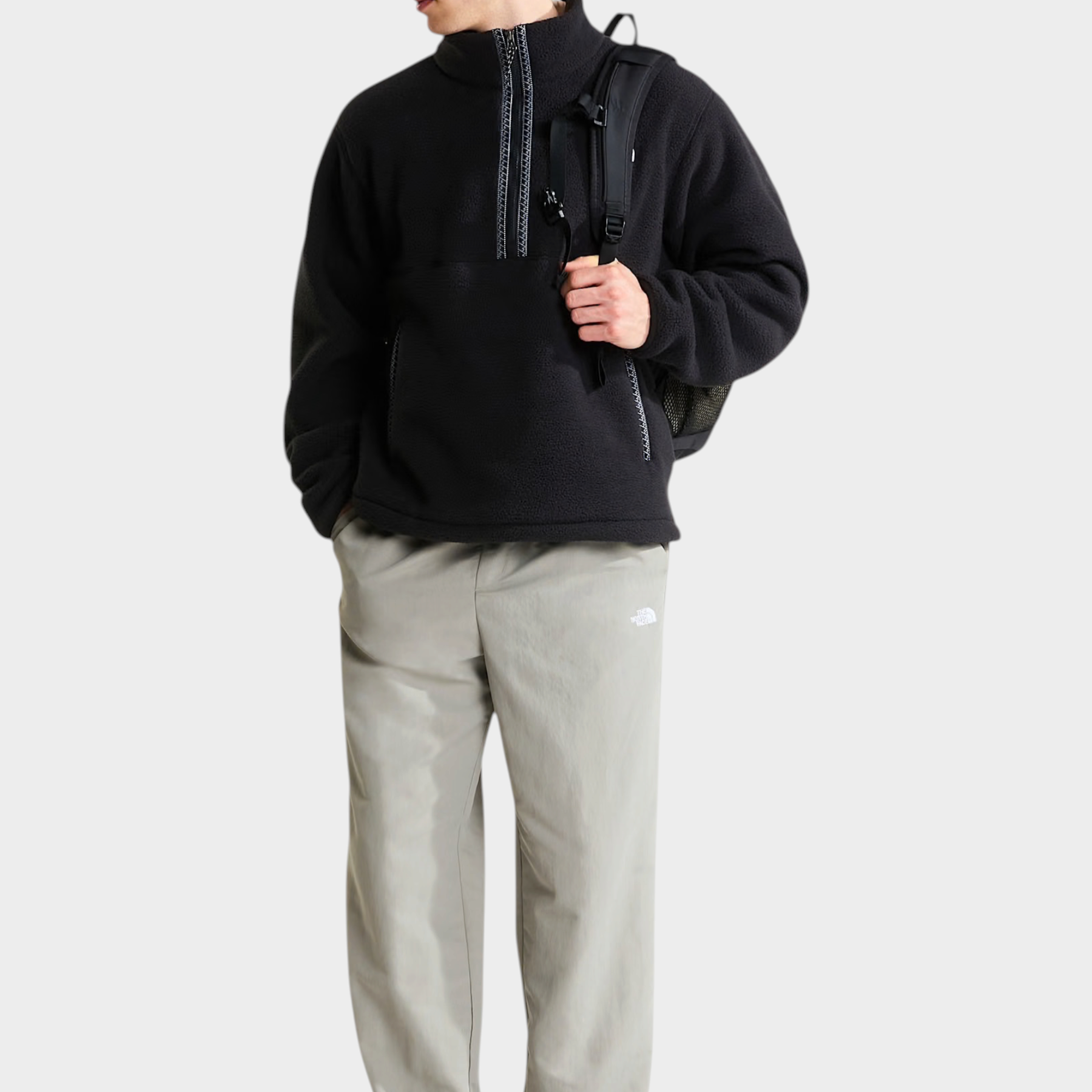 4 e zaino, stile casual urbano