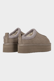 Slipper Follower SRL COLORS OF CALIFORNIA in camoscio marrone con fodera in montone e suola platform