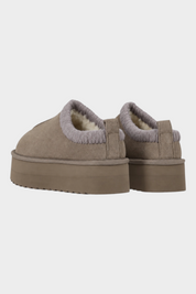 Slipper Follower SRL COLORS OF CALIFORNIA marroni in camoscio con fodera in montone e suola platform