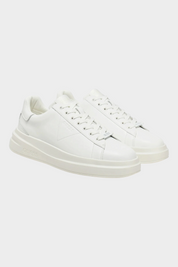 Sneakers bianche da uomo Follower SRL modello Elba con lacci, suola in gomma e logo GUESS in rilievo