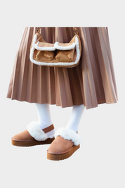 Stivale basso Follower SRL COLORS OF CALIFORNIA in pelle beige con fodera in montone bianco e suola platform
