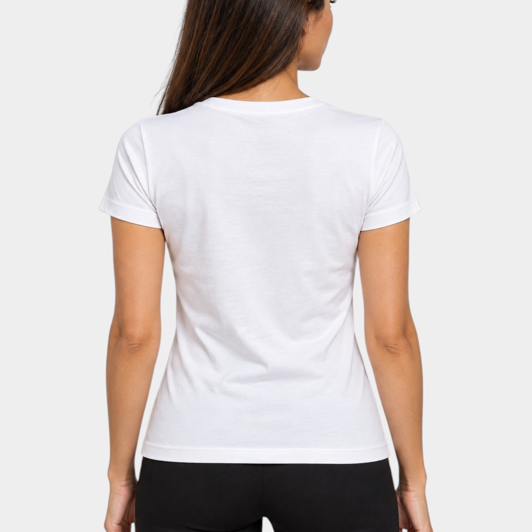 Vista posteriore di una t-shirt avorio Follower SRL a maniche corte indossata da una modella su sfondo neutro