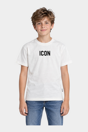 T-shirt bianca in cotone Follower SRL per bambino con scritta ICON nera sul petto e jeans blu