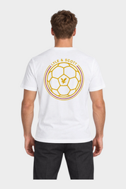 T-shirt bianca da uomo Follower SRL con stampa grafica retro di un pallone da calcio e logo Lyle & Scott sulla schiena