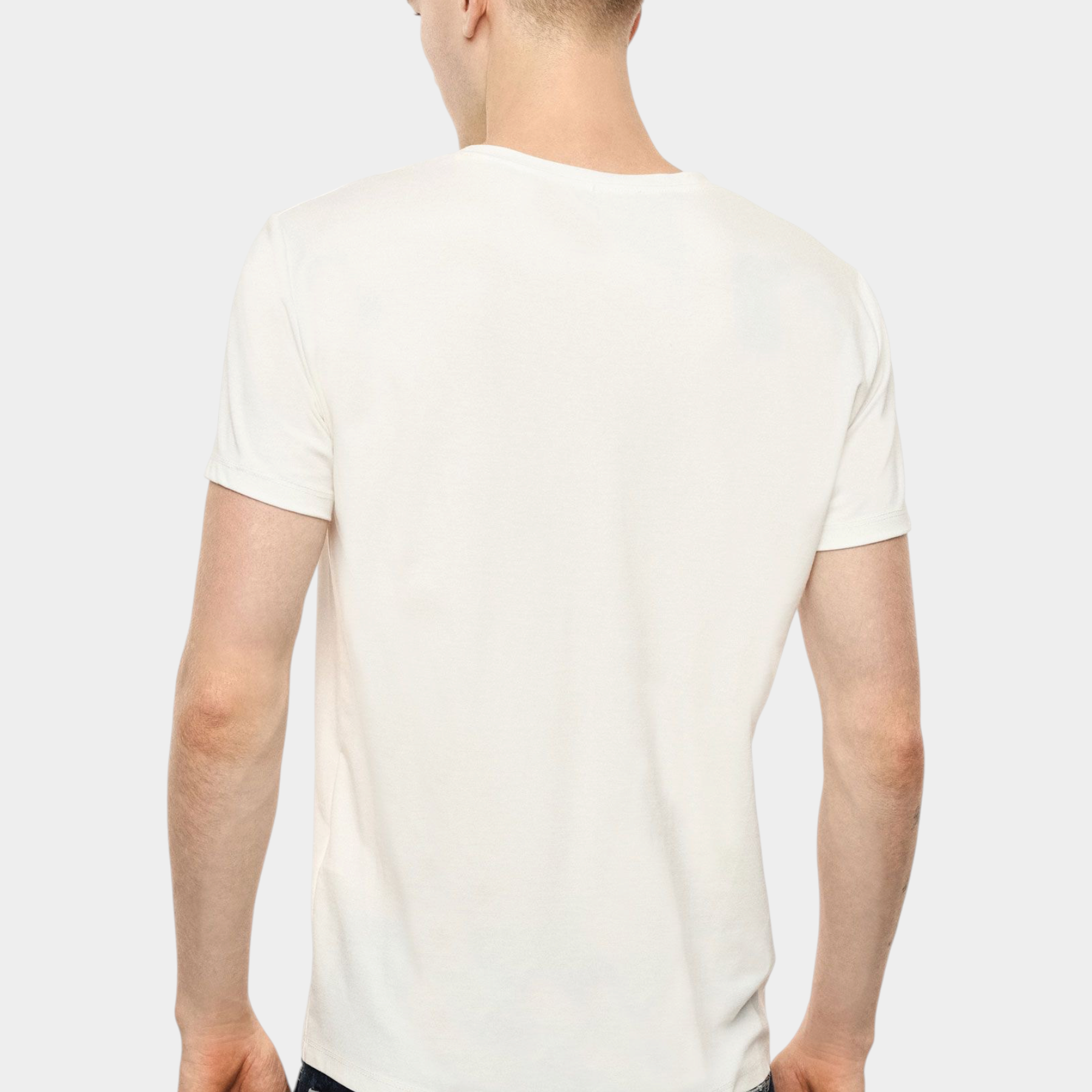 Vista posteriore di una t-shirt bianca a maniche corte Follower SRL con vestibilità regolare indossata da un uomo